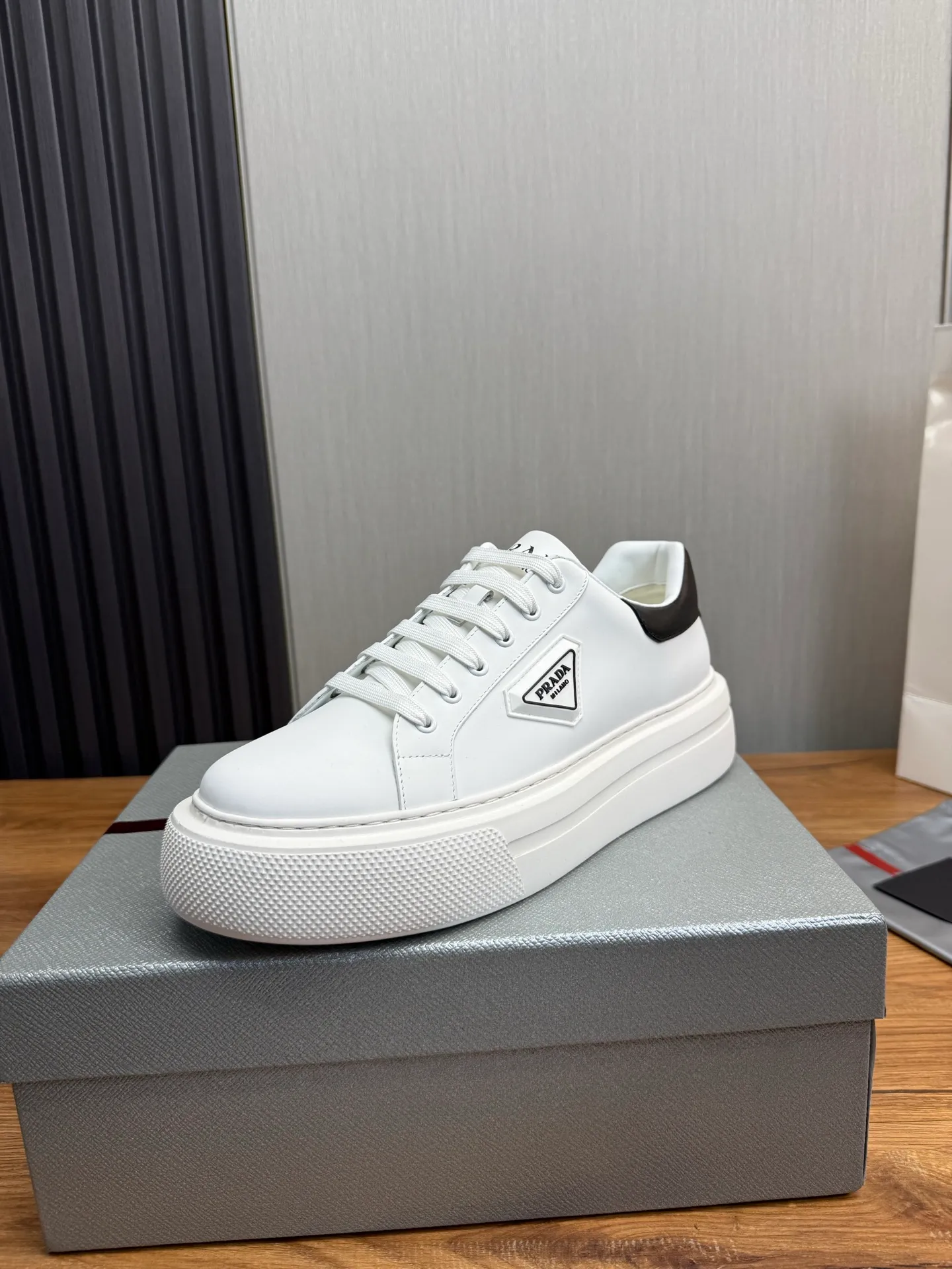 Men's shoes 💰560💰 [PRADA] Men's shoes are popular in the counter, official website is synchronized, 1 high-quality shipment ✔️Original cowhide upper + cowhide lining, 1🆚1 replica, original sole, 38-45 (45 customized, non-refundable)